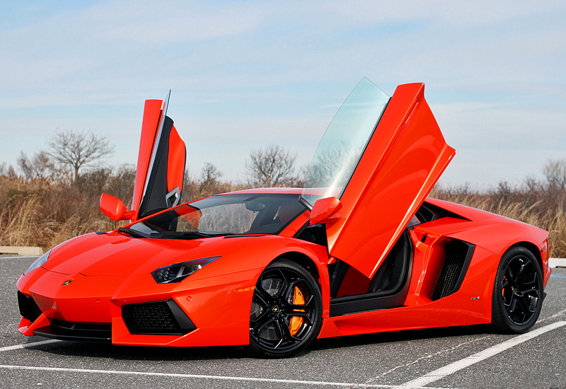 2011-lamborghini-aventador-lp700-12